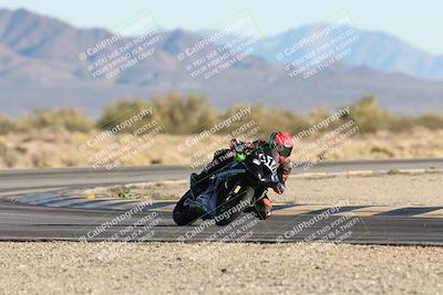 media/Dec-07-2025-CVMA (Sun) [[3e7d2de5dc]]/Race 16-Formula Middleweight/